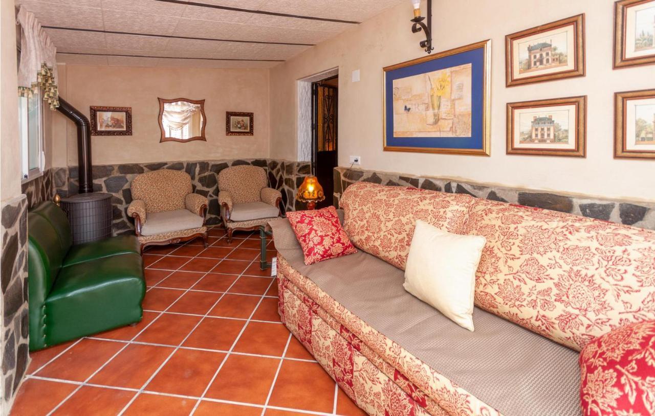 Awesome Home In Antequera With Wifi ภายนอก รูปภาพ