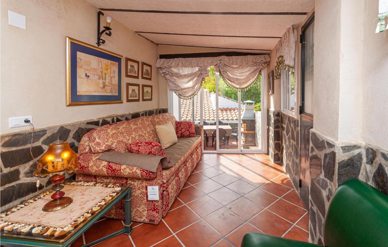 Awesome Home In Antequera With Wifi ภายนอก รูปภาพ