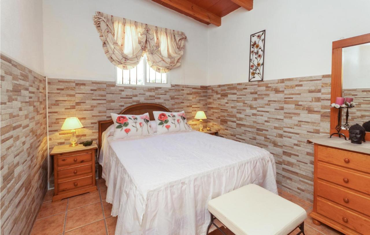 Awesome Home In Antequera With Wifi ภายนอก รูปภาพ