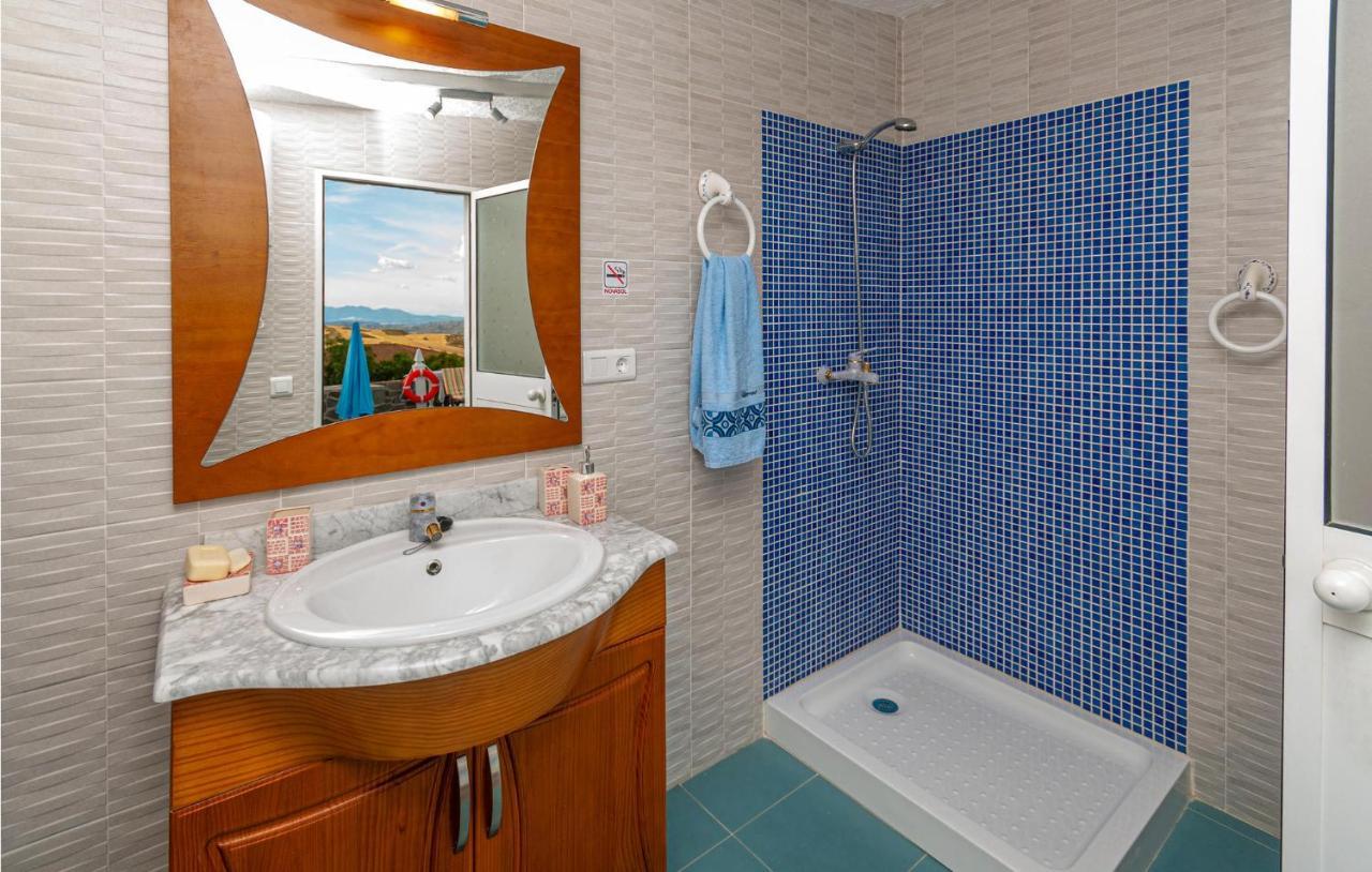 Awesome Home In Antequera With Wifi ภายนอก รูปภาพ