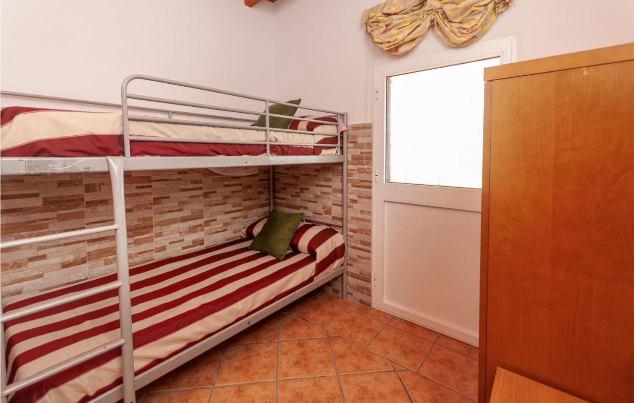 Awesome Home In Antequera With Wifi ภายนอก รูปภาพ